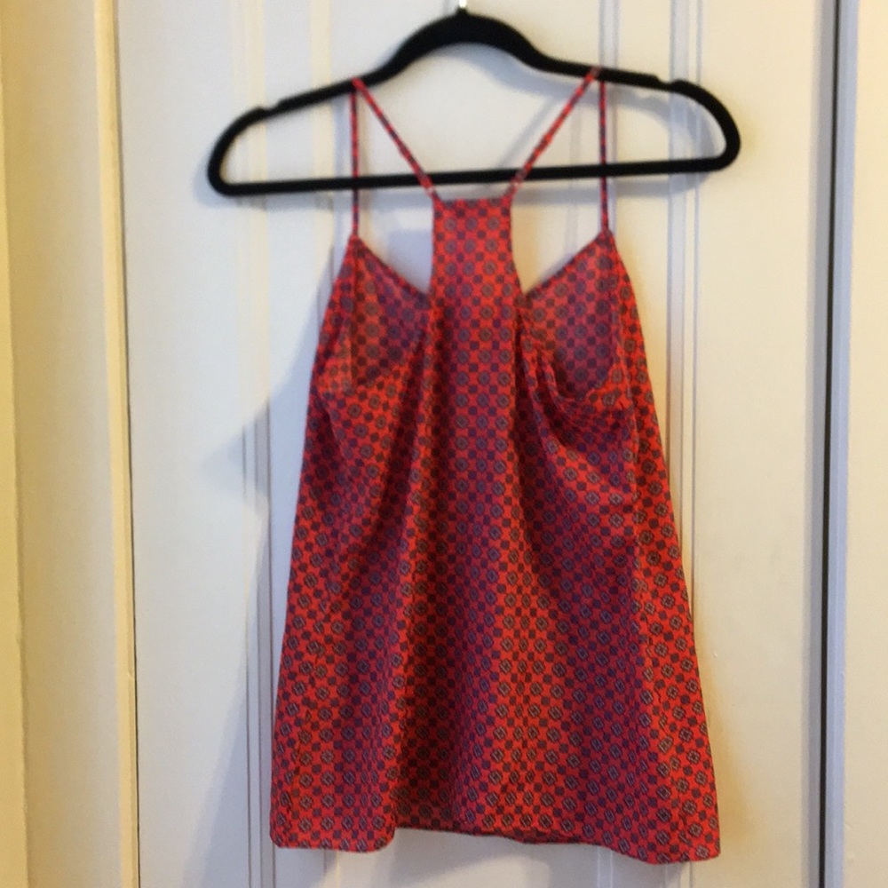 Red patterned tank - Picture 3 of 3